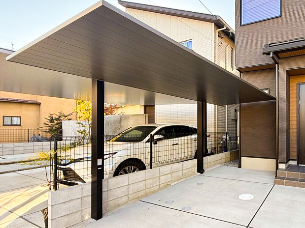 カーポートSCミニを駐輪とアプローチ屋根として最大活用