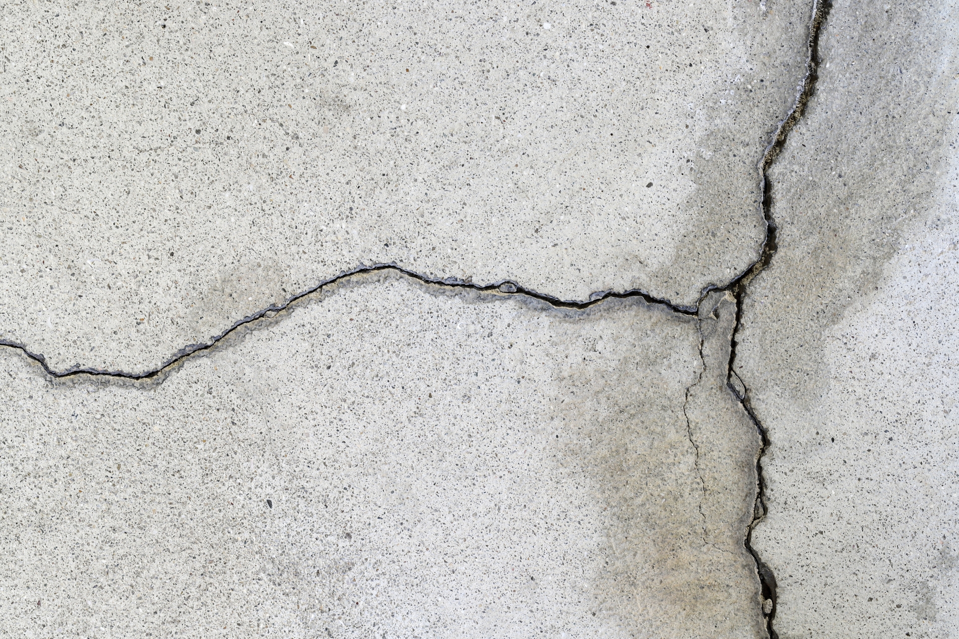 コンクリートのひび割れ