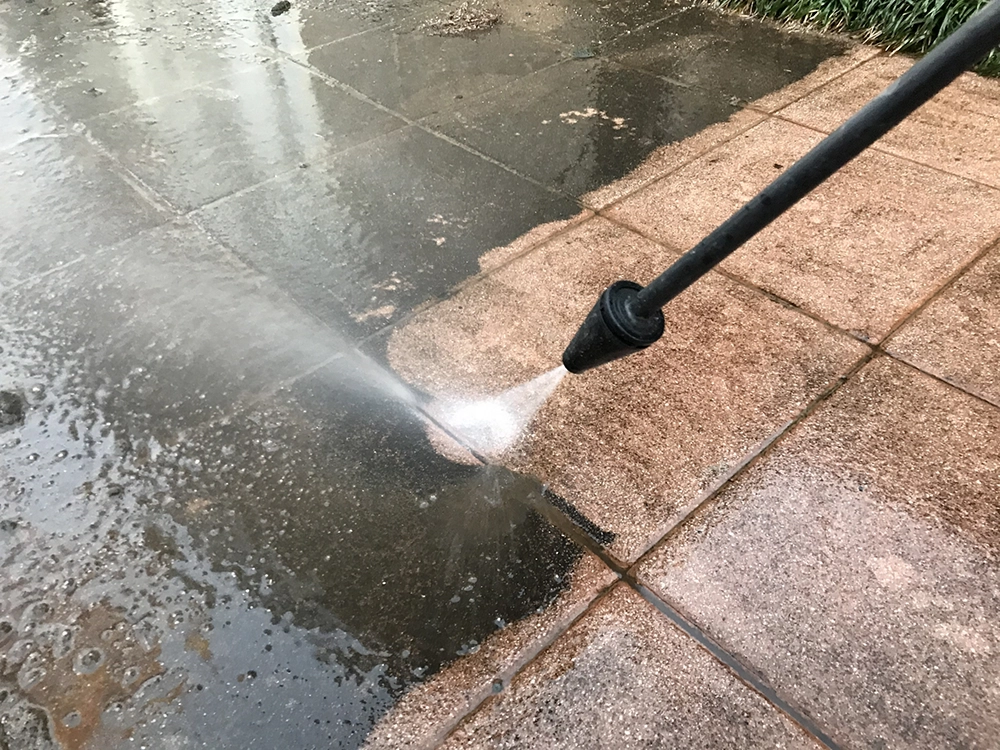 タイルデッキの掃除